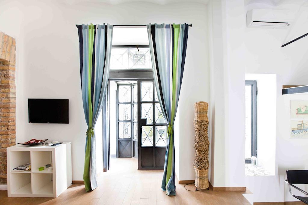 Colosseo Accomodation Appartement Rome Kamer foto