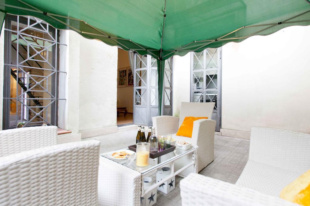 Colosseo Accomodation Appartement Rome Buitenkant foto